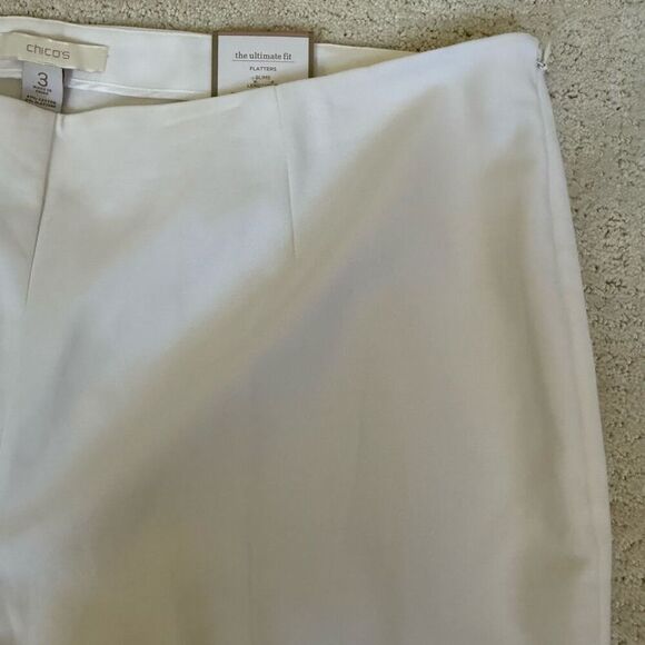 Chico’s Smooth Stretch Side Zip Crop Basic Pants in White - NWT - US Glamour Siz - Picture 3 of 11